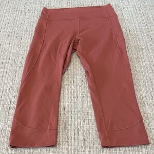 Lululemon Wunder Under Cropped Leggings